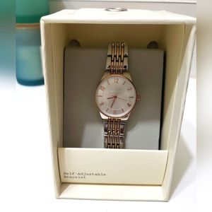 Women bracelet watch